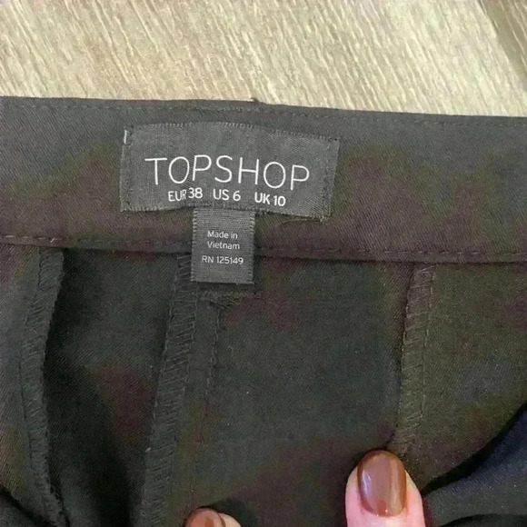 Topshop black cigarette trousers, size US 6, NWOT - Picture 3 of 3